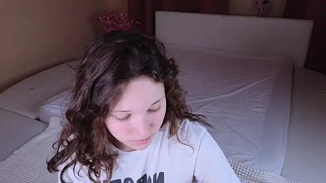 Snapshot of cherry_lea chatting on February 28, 2026, 6:53 pm cherry lea online show from February 28, 2026, 6:53 pm