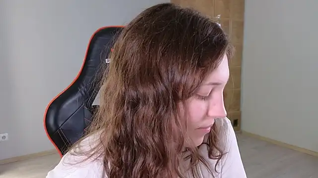 Snapshot of cherry_lea chatting on March 15, 2026, 5:41 pm cherry lea online show from March 15, 2026, 5:41 pm