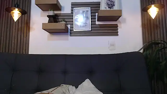 rihannagil online show from February 10, 2026, 3:54 am