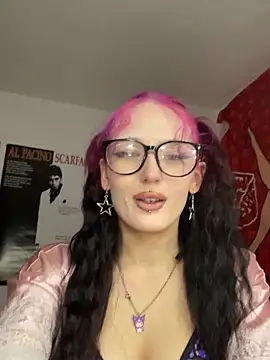 Snapshot of badgirllilli chatting on September 29, 2025, 9:52 pm badgirllilli online show from September 29, 2025, 9:52 pm