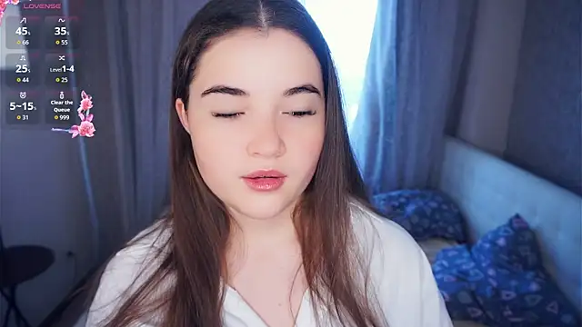 CathrynDail online show from September 10, 2025, 7:08 am