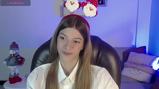 Nora Vennucci online show from December 22, 2024, 8:14 pm