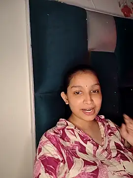 Snapshot of Aleena_Rai chatting on September 14, 2025, 4:06 pm Aleena Rai online show from September 14, 2025, 4:06 pm