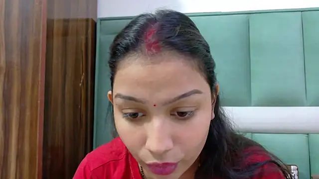 Aleena Rai online show from December 5, 2025, 7:10 pm