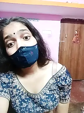 Cute-Simmi online show from January 18, 2025, 5:48 pm