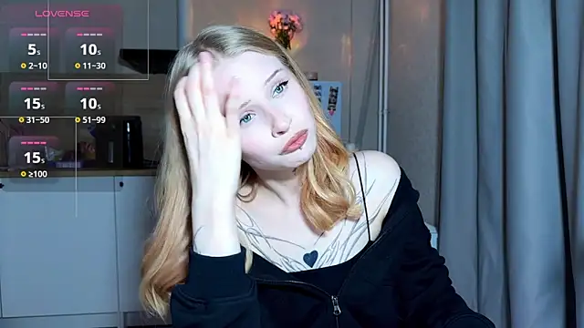 lisa barbie online show from April 18, 2026, 7:07 pm