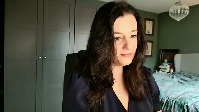 flatwhite0 online show from February 9, 2026, 10:19 am