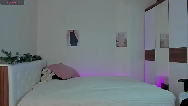 Snapshot of tender_babyy chatting on January 28, 2025, 2:21 pm tender babyy online show from January 28, 2025, 2:21 pm