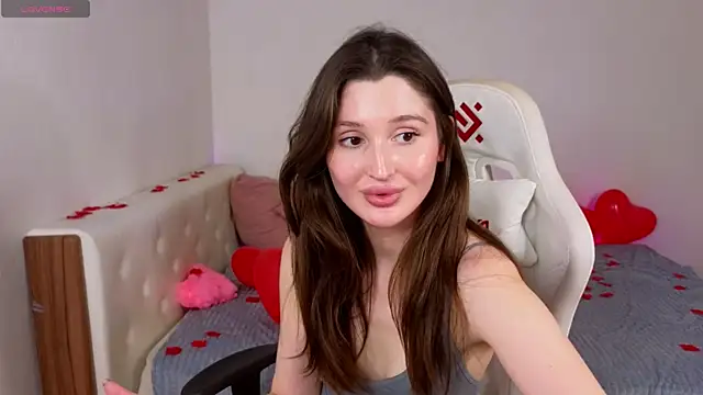 Snapshot of tender_babyy chatting on February 14, 2025, 3:15 pm tender babyy online show from February 14, 2025, 3:15 pm