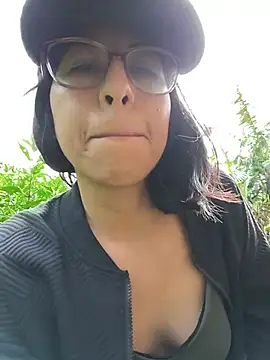 MirandaSingle online show from June 3, 2026, 1:46 pm