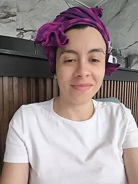 Snapshot of JaneLondon chatting on May 13, 2026, 2:25 pm JaneLondon online show from May 13, 2026, 2:25 pm