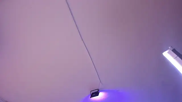 Amy Kiitty  online show from December 2, 2025, 12:43 pm