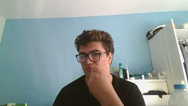 Snapshot of sorolla12 chatting on December 15, 2025, 12:20 pm sorolla12 online show from December 15, 2025, 12:20 pm