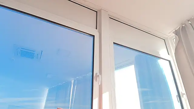 Lorennameliyy online show from March 26, 2026, 7:36 am