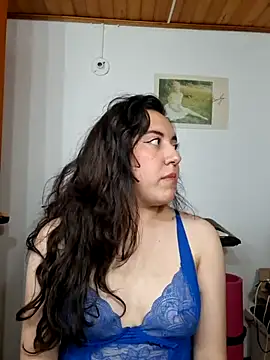 Snapshot of Emi_chik chatting on July 24, 2026, 5:38 am Emi chik online show from July 24, 2026, 5:38 am