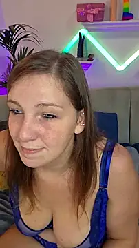 AmazingCurvy online show from September 8, 2025, 9:47 pm