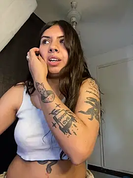 Snapshot of Argentiiniita chatting on November 26, 2025, 10:00 pm Argentiiniita online show from November 26, 2025, 10:00 pm