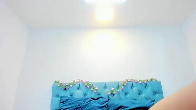 Sophie Smith69 online show from February 10, 2025, 4:14 pm