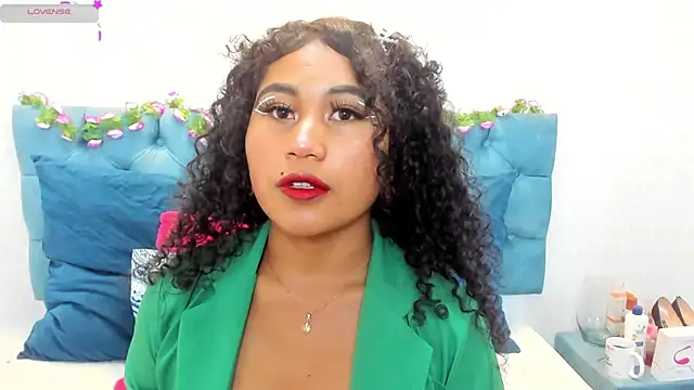 Sophie Smith69 online show from February 20, 2025, 1:08 pm