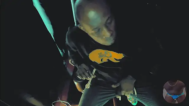 Pressure69mee online show from February 28, 2025, 10:39 pm