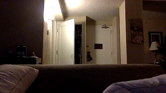 Youcunn online show from January 18, 2026, 9:02 am