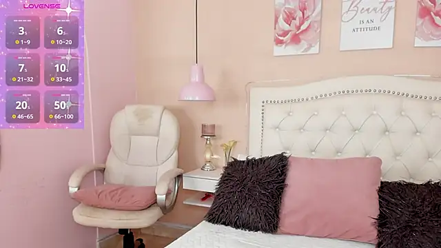 Snapshot of Ashley_Evans18 chatting on February 26, 2025, 12:03 pm Ashley Evans18 online show from February 26, 2025, 12:03 pm