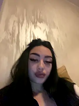 Gya Rue online show from December 19, 2025, 8:49 pm