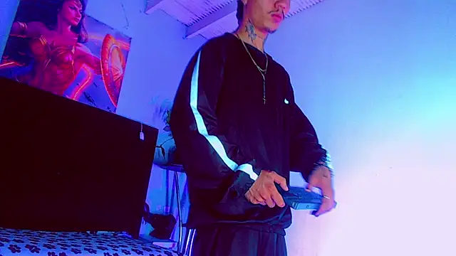 HannibalLester online show from November 15, 2025, 4:10 am