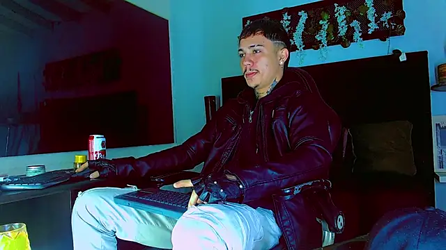 HannibalLester online show from March 11, 2026, 1:55 am