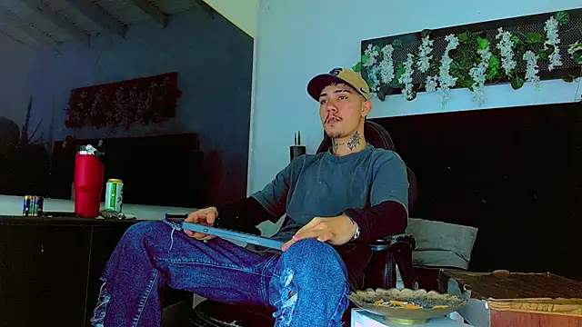 HannibalLester online show from April 9, 2026, 3:39 am