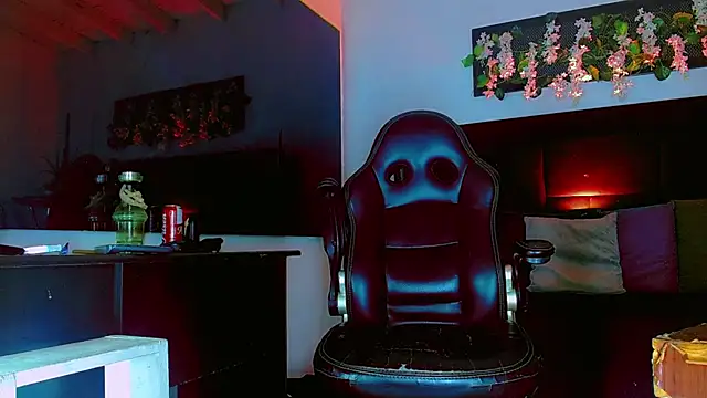 HannibalLester online show from April 15, 2026, 5:25 am