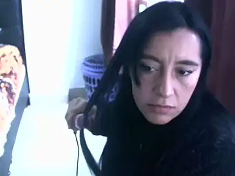 Snapshot of hailey85 chatting on December 23, 2024, 7:30 pm hailey85 online show from December 23, 2024, 7:30 pm