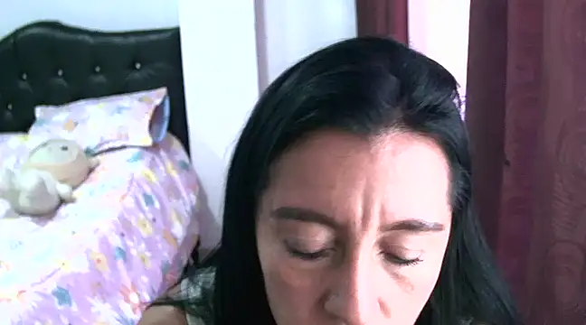 Snapshot of hailey85 chatting on February 16, 2025, 9:48 pm hailey85 online show from February 16, 2025, 9:48 pm