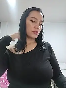 hailey85 online show from July 17, 2026, 12:50 am