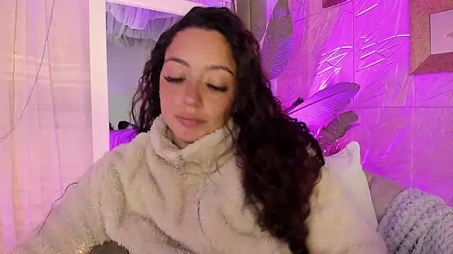 Snapshot of sadashi_moon_ chatting on February 15, 2025, 5:19 am sadashi moon online show from February 15, 2025, 5:19 am