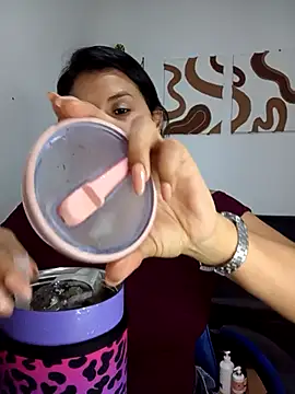 elena jonees online show from March 31, 2026, 8:53 pm