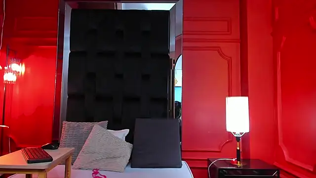 Snapshot of nathalie_rossel chatting on February 27, 2025, 1:16 am nathalie rossel online show from February 27, 2025, 1:16 am