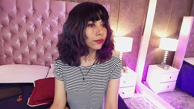 Snapshot of Akane_Uwu chatting on February 19, 2025, 12:55 pm Akane Uwu online show from February 19, 2025, 12:55 pm