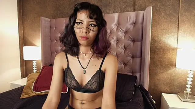 Snapshot of Akane_Uwu chatting on February 23, 2025, 7:17 pm Akane Uwu online show from February 23, 2025, 7:17 pm