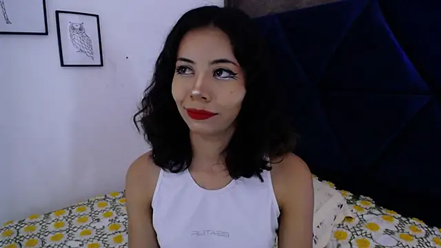 Snapshot of Akane_Uwu chatting on October 8, 2025, 4:04 pm Akane Uwu online show from October 8, 2025, 4:04 pm