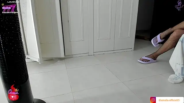 sweet amalia4 online show from April 11, 2026, 11:09 pm