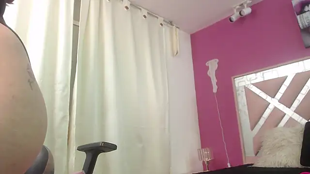 Snapshot of Naiara_Sex_ chatting on January 10, 2025, 3:16 pm Naiara Sex  online show from January 10, 2025, 3:16 pm