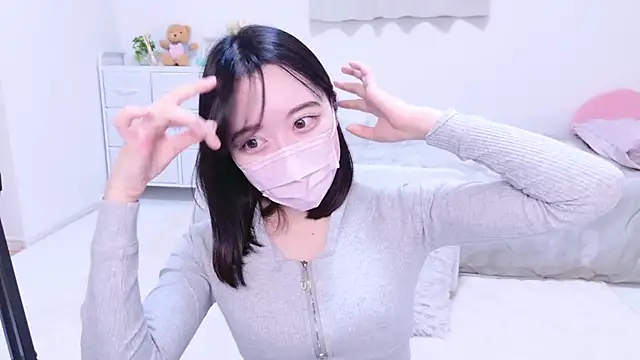 Yurie  online show from January 25, 2025, 11:13 am