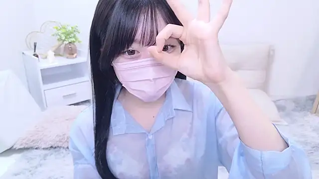 Yurie  online show from March 12, 2025, 4:02 pm