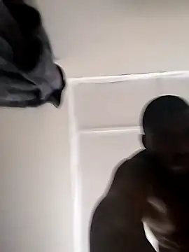 Snapshot of zipeqengeshe21 chatting on January 20, 2025, 2:25 pm zipeqengeshe21 online show from January 20, 2025, 2:25 pm