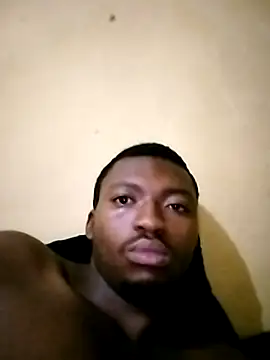 Snapshot of zipeqengeshe21 chatting on March 17, 2025, 1:03 am zipeqengeshe21 online show from March 17, 2025, 1:03 am