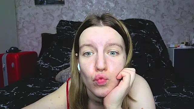 Snapshot of Baiambel_Mi chatting on November 26, 2025, 3:35 pm Baiambel Mi online show from November 26, 2025, 3:35 pm