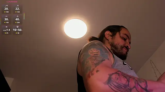 Snapshot of Carlasxdreams chatting on February 10, 2026, 3:54 am Carlasxdreams online show from February 10, 2026, 3:54 am