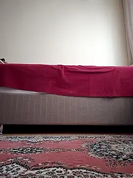 nyraminyon online show from November 12, 2025, 10:37 am