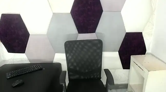 Snapshot of AbrahanBratz chatting on December 3, 2024, 11:33 am AbrahanBratz online show from December 3, 2024, 11:33 am